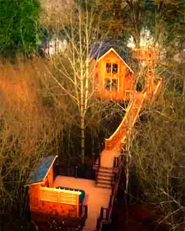 Pete Nelson Treehouse